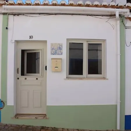 아파트 Cozy Townhouse With Patio Raposeira (Faro)